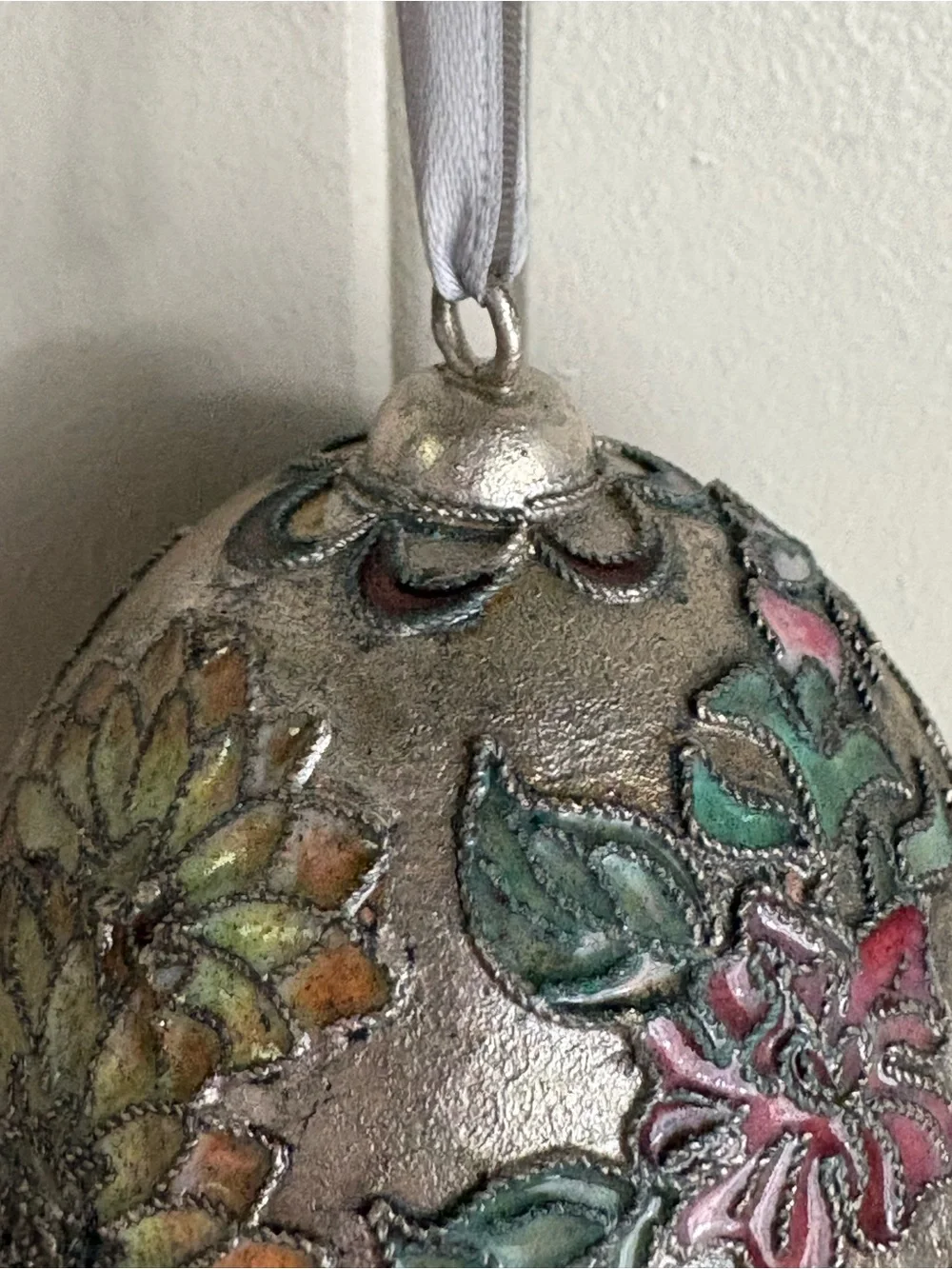 Vintage Cloisonné Floral Enamel Filigree Decorative Egg Collectible Ornament VTG